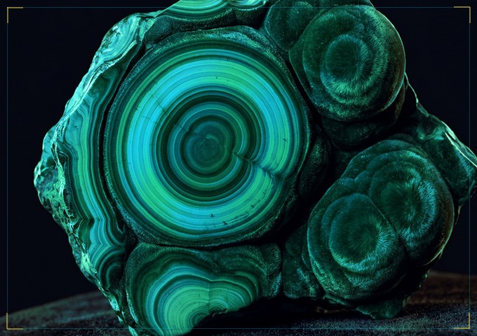 Chrysocolla natural mineral specimen